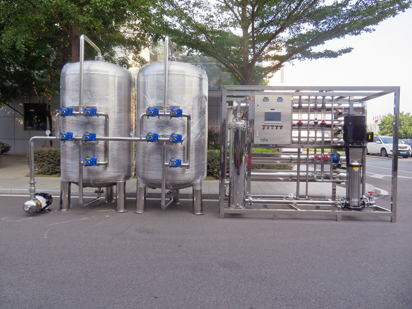 8T/H雙級反滲透純化水設(shè)備/制藥用純化水設(shè)備 達到GMP標(biāo)準(zhǔn)